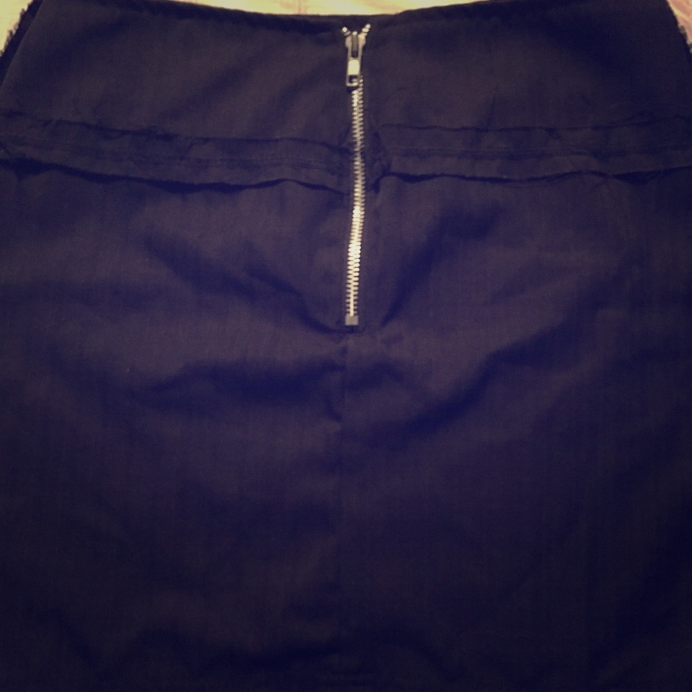 Distressed mini skirt